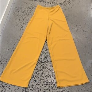 🌻Nasty Gal High Waisted Wide Leg Pants & Crop Top